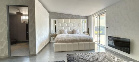 Casa de 3 dormitorios en Montgeron, France No. 331322 8