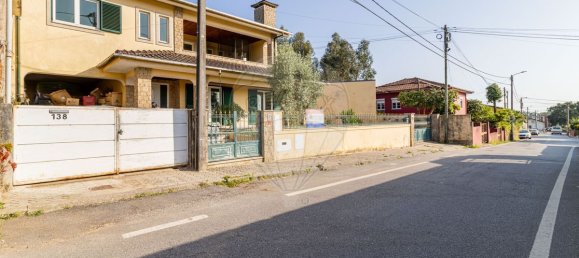 Casa de 4 dormitorios en Santa Maria da Feira, Portugal No. 47056 4