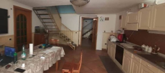 3 rooms Apartment in Castellammare di Stabia, Italy No. 9678 5