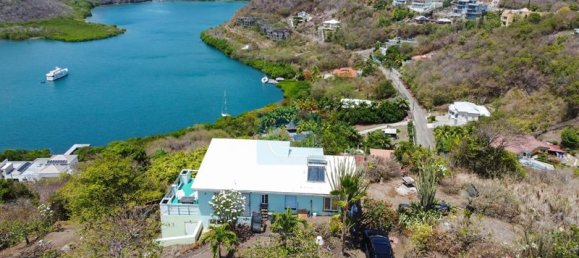 Propiedad comercial de 3 dormitorios en Egmont, Grenada No. 3 4