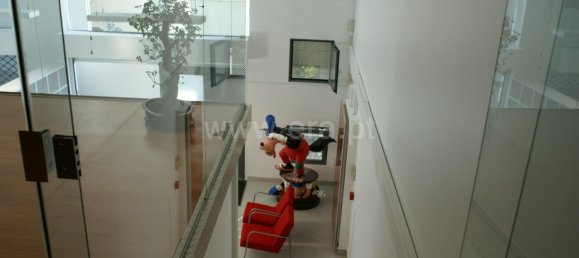 210m² Commercial property in Oeiras, Portugal No. 58823 4