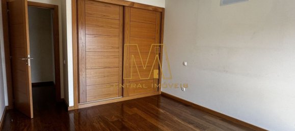 Квартира с 3 спальнями в Валонгу, Португалия № 35060 24