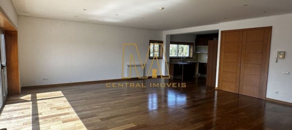 Квартира с 3 спальнями в Валонгу, Португалия № 35060 19