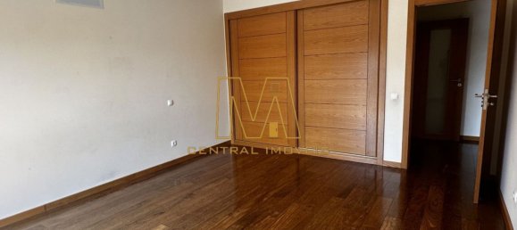 Квартира с 3 спальнями в Валонгу, Португалия № 35060 10