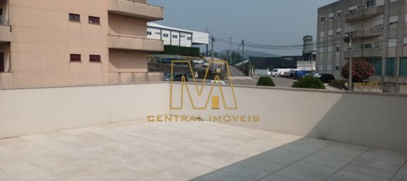 Квартира с 3 спальнями в Валонгу, Португалия № 35060 15