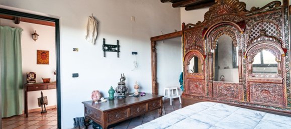 8 rooms Villa in Syracuse, Italy No. 250075 3