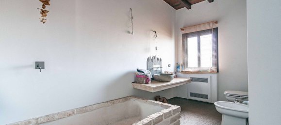 8 rooms Villa in Syracuse, Italy No. 250075 4