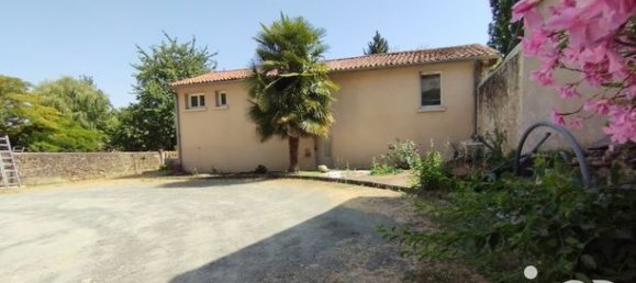 3 bedrooms House in Thouars, France No. 301899 6