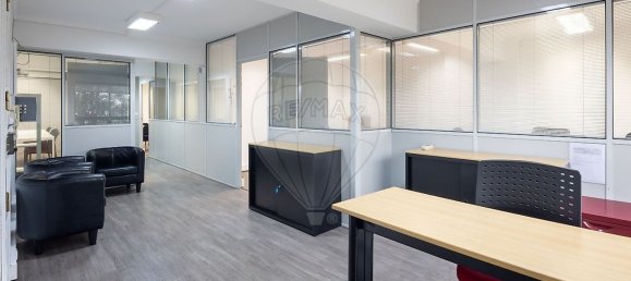 317m² Office in Almada, Portugal No. 69772 22