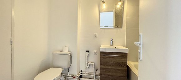 1 chambre Appartement à Courbevoie, France No. 185679 5