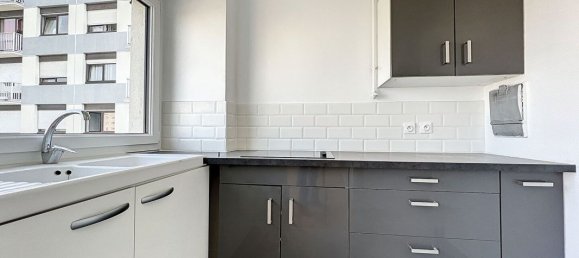 1 chambre Appartement à Courbevoie, France No. 185679 4