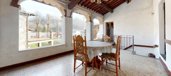 2 Schlafzimmer Haus in Barga, Italy, Nr. 233106 3