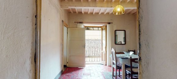 2 Schlafzimmer Haus in Barga, Italy, Nr. 233106 9