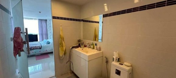 2 bedrooms Condo in Pattaya, Thailand No. 62130 3