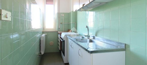 Квартира с 4 спальнями в Розето дельи Абруцци, Италия № 375898 8