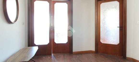 Квартира с 4 спальнями в Розето дельи Абруцци, Италия № 375898 2