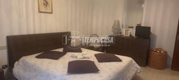2 bedrooms Apartment in Sedriano, Italy No. 2330 3