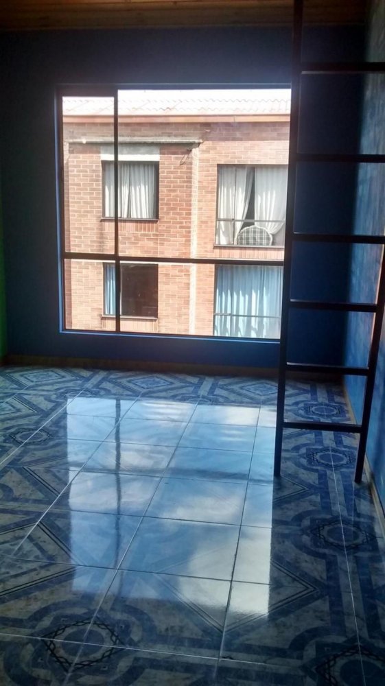 3 bedrooms House in Bogota, Colombia No. 12144