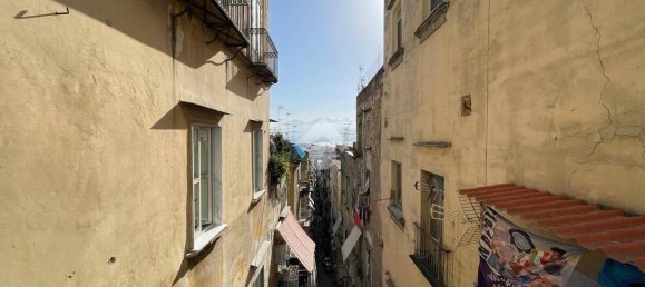 2 Schlafzimmer Wohnung in Naples, Italy, Nr. 16207 12