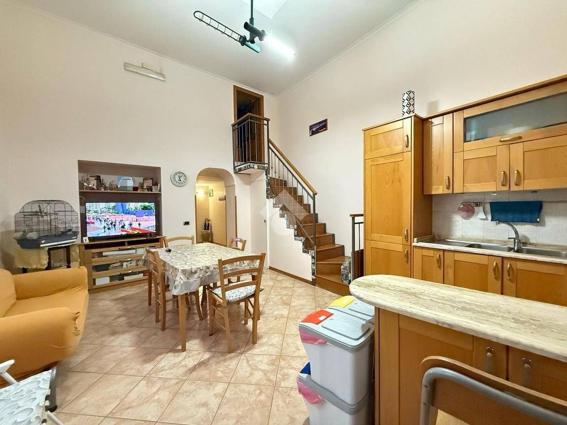 2 Schlafzimmer Wohnung in Naples, Italy, Nr. 16207