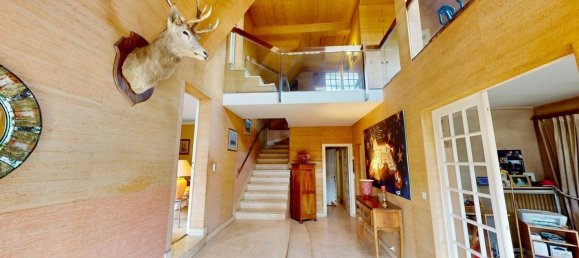 Villa de 5 dormitorios en Orleans, France No. 257819 5