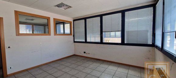 مكتب في Noventa Padovana, Italy 354متر مربع رقم 68645 27