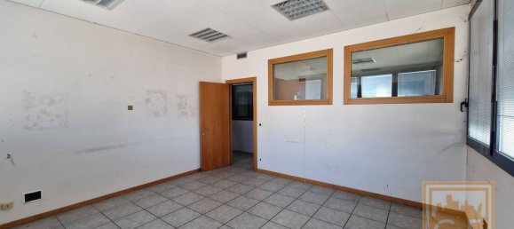 مكتب في Noventa Padovana, Italy 354متر مربع رقم 68645 2