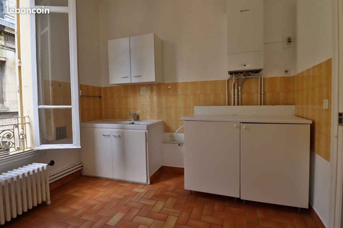 Studio in Troyes, France, Nr. 77242