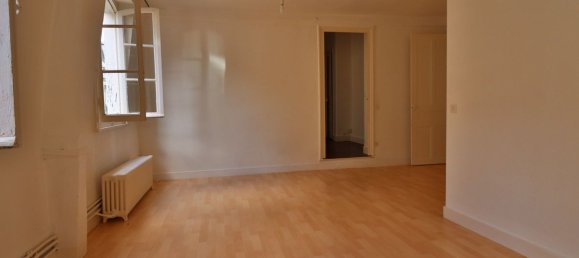 Studio in Troyes, France, Nr. 77242 5