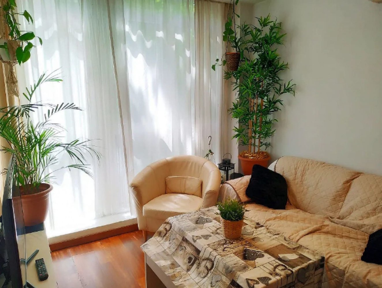 6 bedrooms Apartment in Eixample, Spain No. 246689