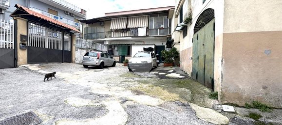 Studio in Naples, Italy No. 237799 2