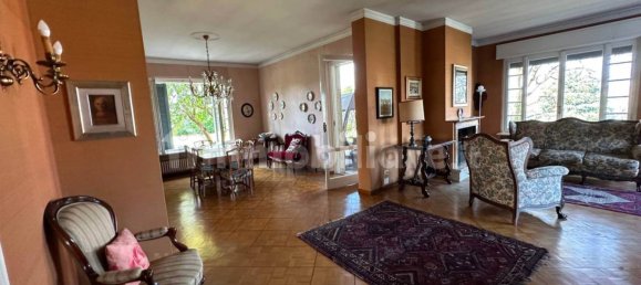 4 غرف نوم فيلا في Mozzo, Italy رقم 338850 25