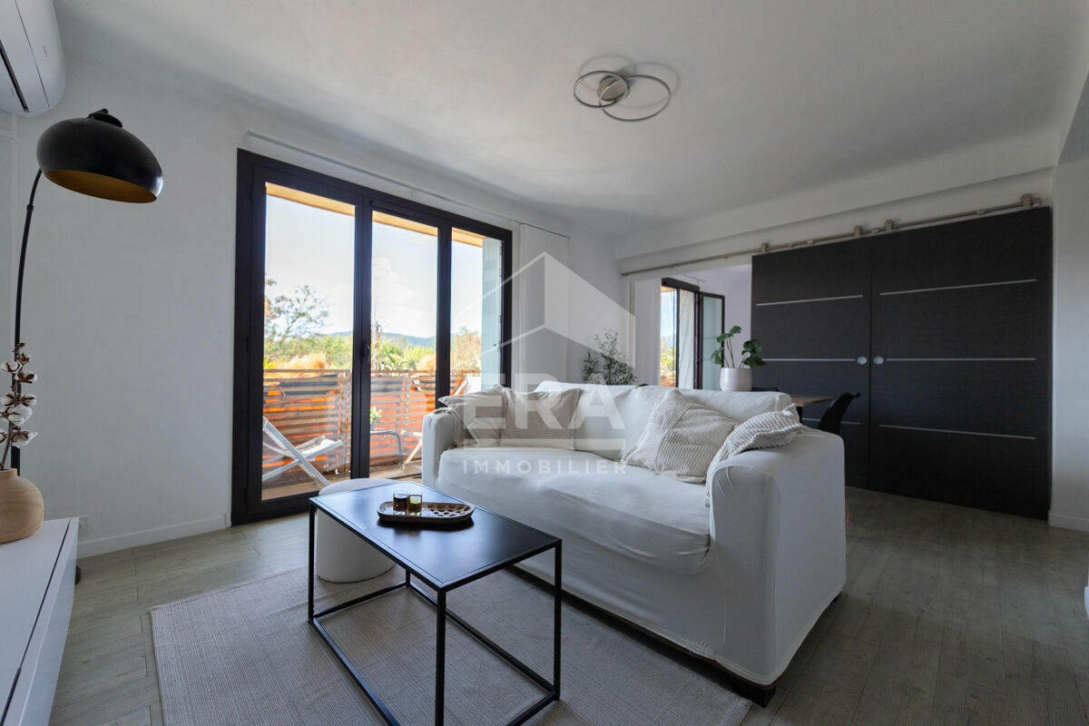 2 غرف نوم شقة في Mandelieu-la-Napoule, France رقم 284773