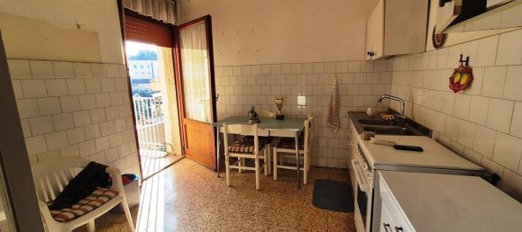 5 rooms Apartment in Siena, Italy No. 38027 8
