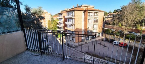 5 rooms Apartment in Siena, Italy No. 38027 6