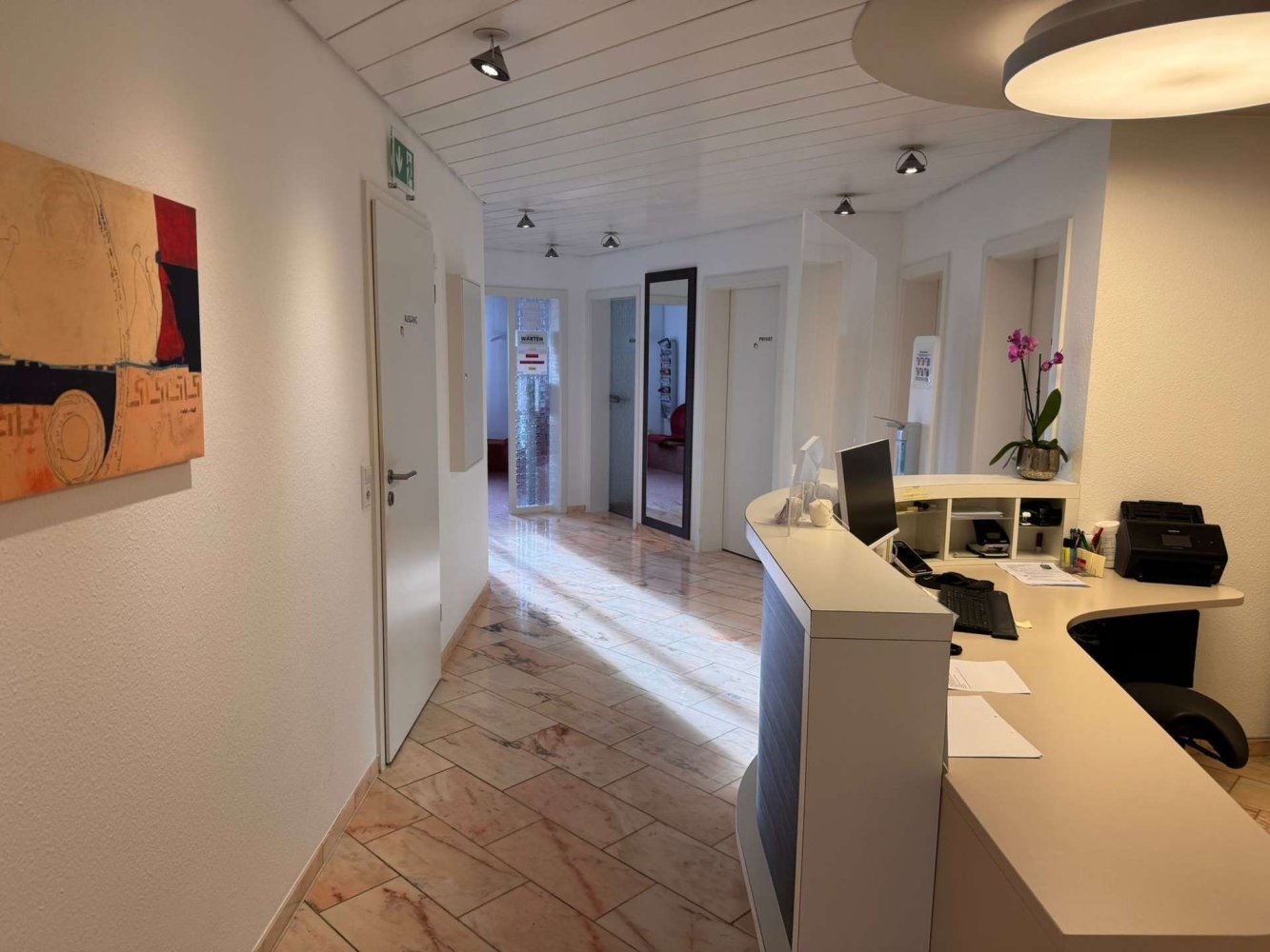 Gewerbliche Immobilie in Baden-Württemberg, Germany 147m², Nr. 20121