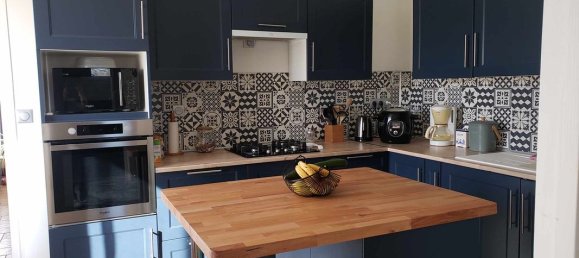 3 bedrooms House in Charly, France No. 327651 2