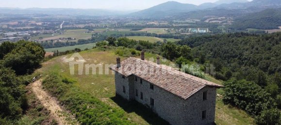 4 Schlafzimmer Haus in Umbertide, Italy, Nr. 90632 2