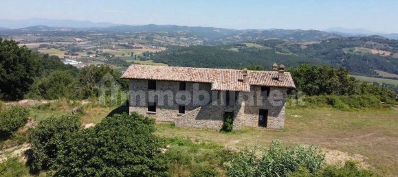 4 Schlafzimmer Haus in Umbertide, Italy, Nr. 90632 3