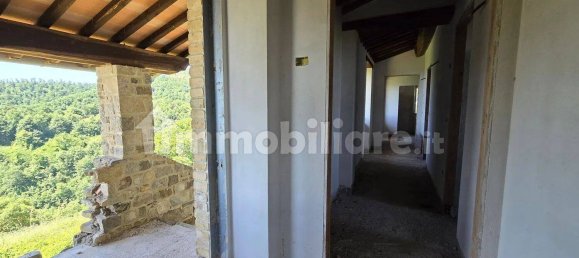 4 Schlafzimmer Haus in Umbertide, Italy, Nr. 90632 18