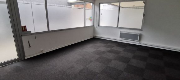 Bureau à Béthune, France 370m² No. 42956 7