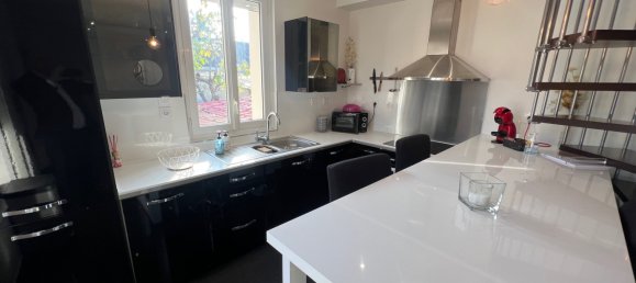 3 bedrooms House in Champigny-sur-Marne, France No. 165945 6