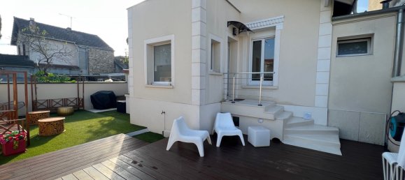 3 bedrooms House in Champigny-sur-Marne, France No. 165945 2