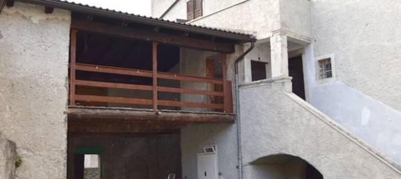 11 rooms House in Telve, Italy No. 144925 7