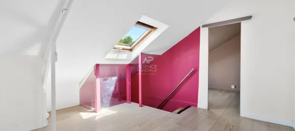 4 bedrooms House in Saint-Germain-en-Laye, France No. 323581 11