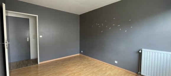 Apartamento de 3 dormitorios en Reims, France No. 252628 6