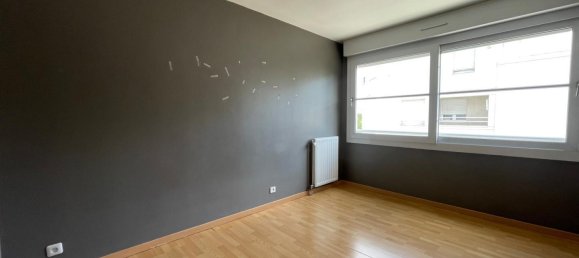 Apartamento de 3 dormitorios en Reims, France No. 252628 3