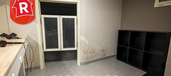 1300m² Commercial property in Lecce, Italy No. 30894 34