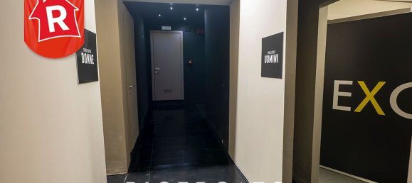 1300m² Commercial property in Lecce, Italy No. 30894 25