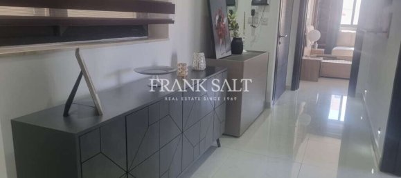 Apartamento de 3 dormitorios en Pembroke, Malta No. 2745 6